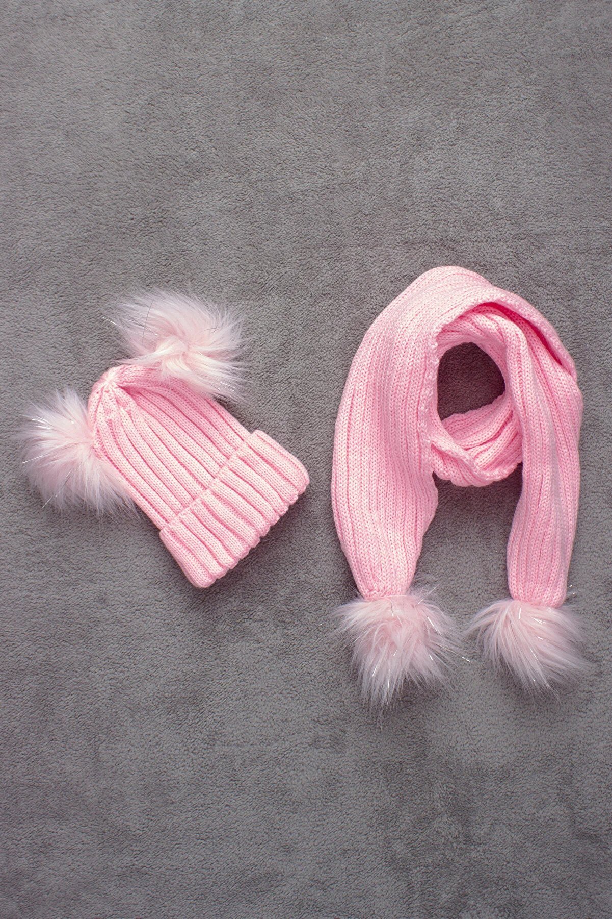 ADA BABY KIDS Double Pompom Scarf Beanie Set